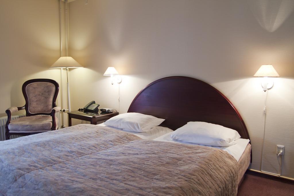 Minotel Park Άλμποργκ Δωμάτιο φωτογραφία